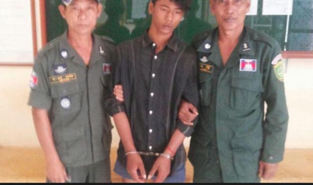 chu re say ruou, hang xom vao nha gio tro doi bai voi co dau ngay dem tan hon - 1