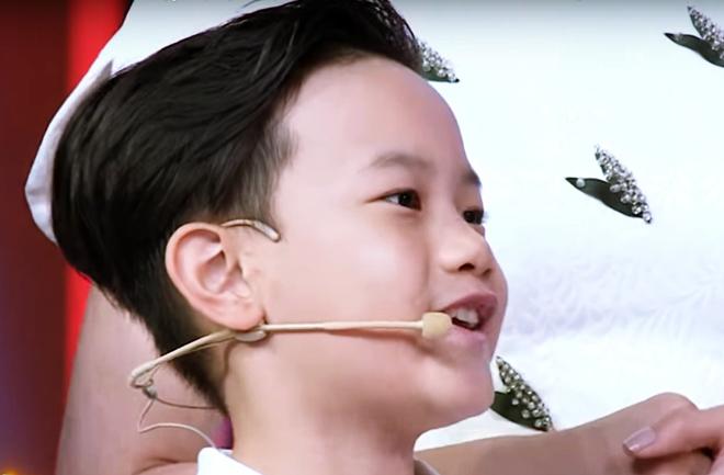 Con trai MC VTV từng gây sốt amp;#34;Bố ơi, mình đi đâu thếamp;#34; lập kỷ lục mới trên truyền hình - 1