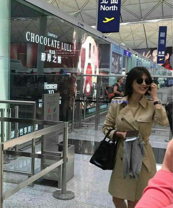 Song Hye Kyo bất ngờ bị soi amp;#34;đầu gối củ lạcamp;#34; sau chuyến đi công tác xa chồng - 6