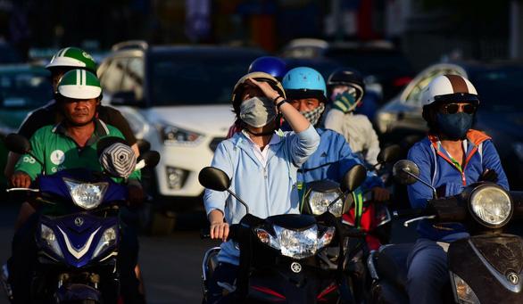 du bao thoi tiet 18/4: mien bac buoc vao dot nong moi, nam bo co mua dong - 1