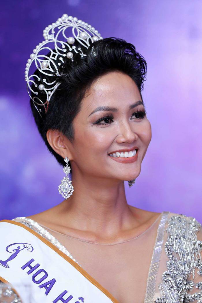 troi nang nong, hay tham khao kieu toc bup be cua h'hen nie va huong giang ngay - 1