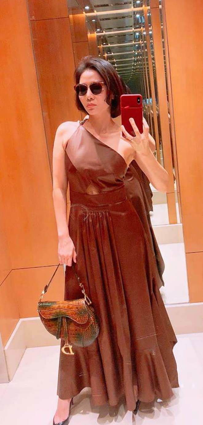 Sao Việt 24h: Từng bật khóc tố mẹ nợ nần, giờ Mr Đàm xót xa chứng kiến mẹ bệnh tật - 11