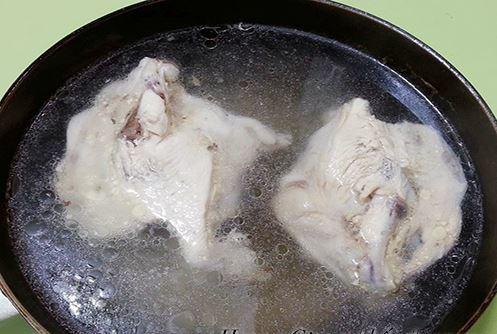 Cách nấu lẩu hải sản ngon, đơn giản - 2