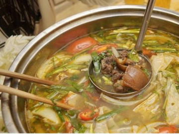 Cách nấu lẩu đuôi bò đơn giản ngon như ngoài hàng