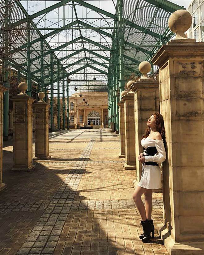 Sao Việt 24h: Gia đình vợ siêu mẫu - chồng nhỏ con, nhìn con trai hơn 1m9 mà choáng - 13