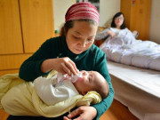 Làm mẹ - Không cho mẹ chồng chăm cháu, tôi bị chồng chửi: "Đúng là sướng mà không biết hưởng"