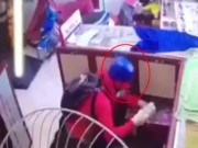 Clip Eva - Thanh niên giả gái đi cướp tiệm vàng bị dân vây bắt tại trận