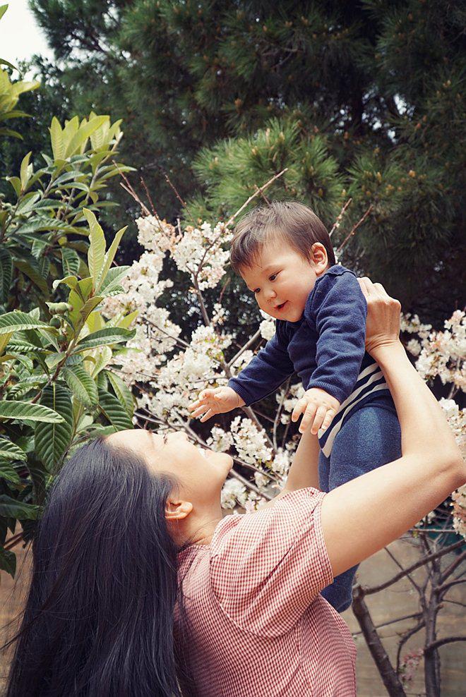 Lấy chồng tây, ca sĩ chọn ở nhà chăm con, bất ngờ với quan điểm dạy cháu của mẹ chồng - 10