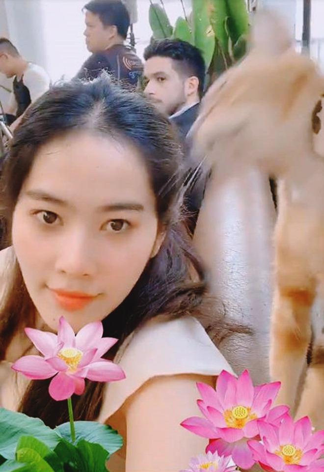 Danh tính bất ngờ người bị nghi là bạn trai mới Nam Em: amp;#34;Soái Tâyamp;#34; từng tỏ tình Hương Giang - 1