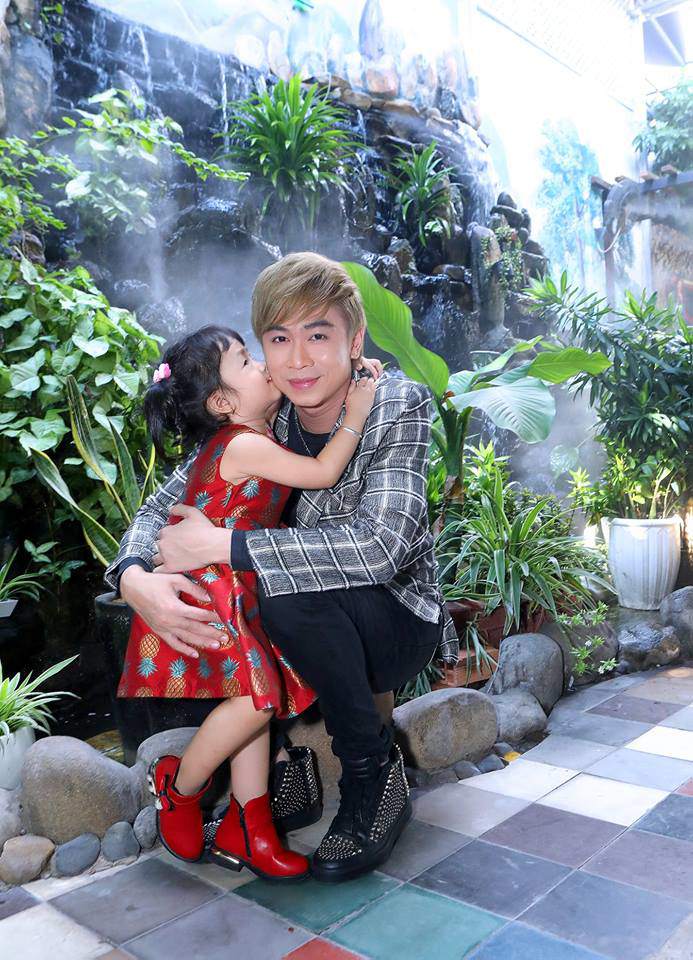 Ly hôn 9X nóng bỏng, Hồ Việt Trung quyết không lấy vợ mới vì câu này của con gái - 1