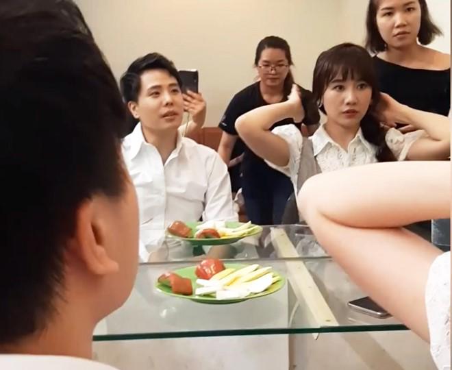 Trịnh Thăng Bình trêu chọc: amp;#34;Ăn tiền của Hari Won không dễamp;#34; - 3
