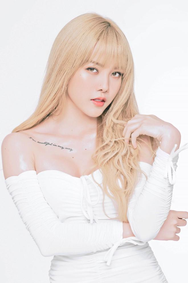 Thiều Bảo Trâm amp;#34;đốn gụcamp;#34; các fan với body thuộc hàng amp;#34;cực phẩmamp;#34; - 1