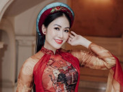 Nhạc - Hoa hậu Tuyết Nga hội ngộ cô giáo Anh Thơ, đàn chị Lan Anh trong đêm nhạc cách mạng