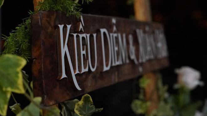 Cô gái amp;#34;chân dài như Hà Hồ, hát như Mỹ Tâmamp;#34; bất ngờ đính hôn: Chú rể gây tò mò - 15