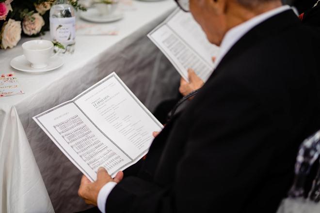 Cô gái amp;#34;chân dài như Hà Hồ, hát như Mỹ Tâmamp;#34; bất ngờ đính hôn: Chú rể gây tò mò - 14