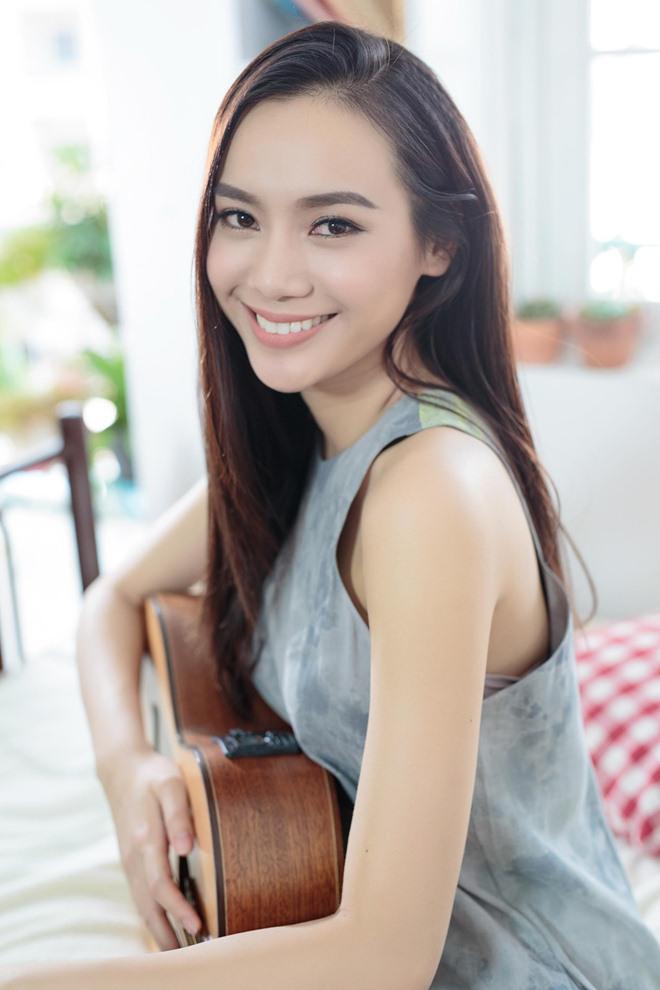 Cô gái amp;#34;chân dài như Hà Hồ, hát như Mỹ Tâmamp;#34; bất ngờ đính hôn: Chú rể gây tò mò - 2