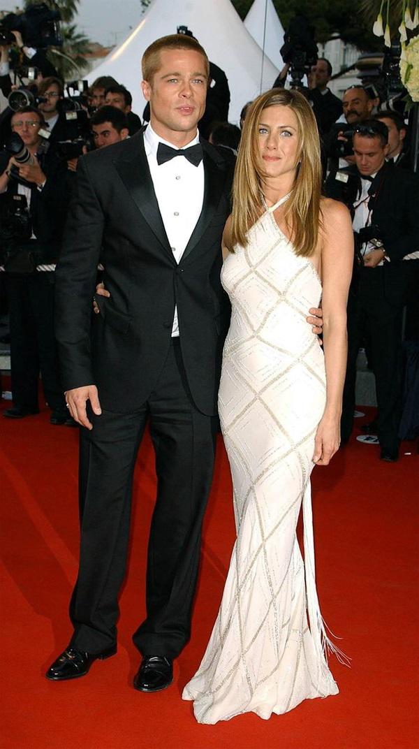 Chuyện giờ mới kể: Jennifer Aniston từng khóc nức nở khi biết Angelina Jolie có bầu với Brad Pitt - 1