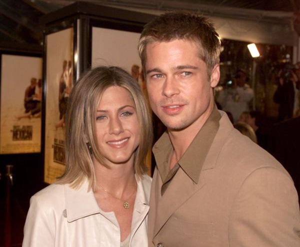 Chuyện giờ mới kể: Jennifer Aniston từng khóc nức nở khi biết Angelina Jolie có bầu với Brad Pitt - 2