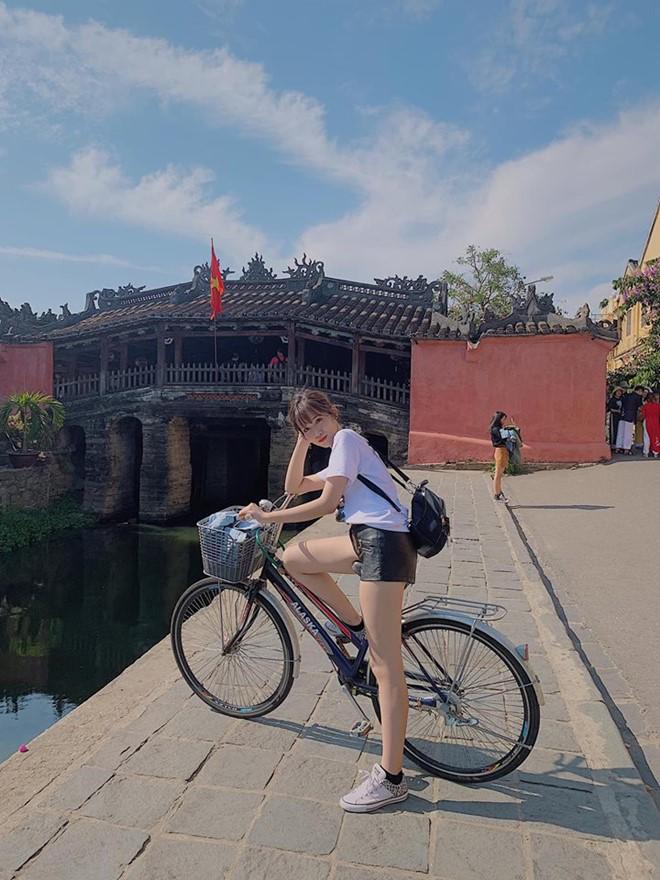 Loạt người đẹp showbiz Việt làm gì trong kỳ nghỉ lễ 30/4 và 1/5? - 8