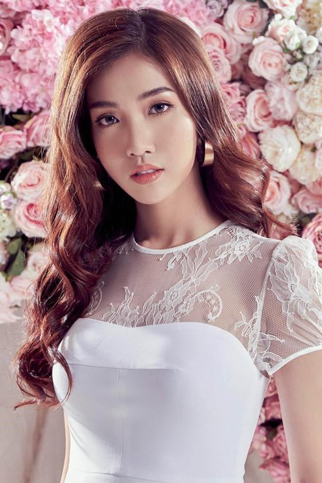 Loạt người đẹp showbiz Việt làm gì trong kỳ nghỉ lễ 30/4 và 1/5? - 10