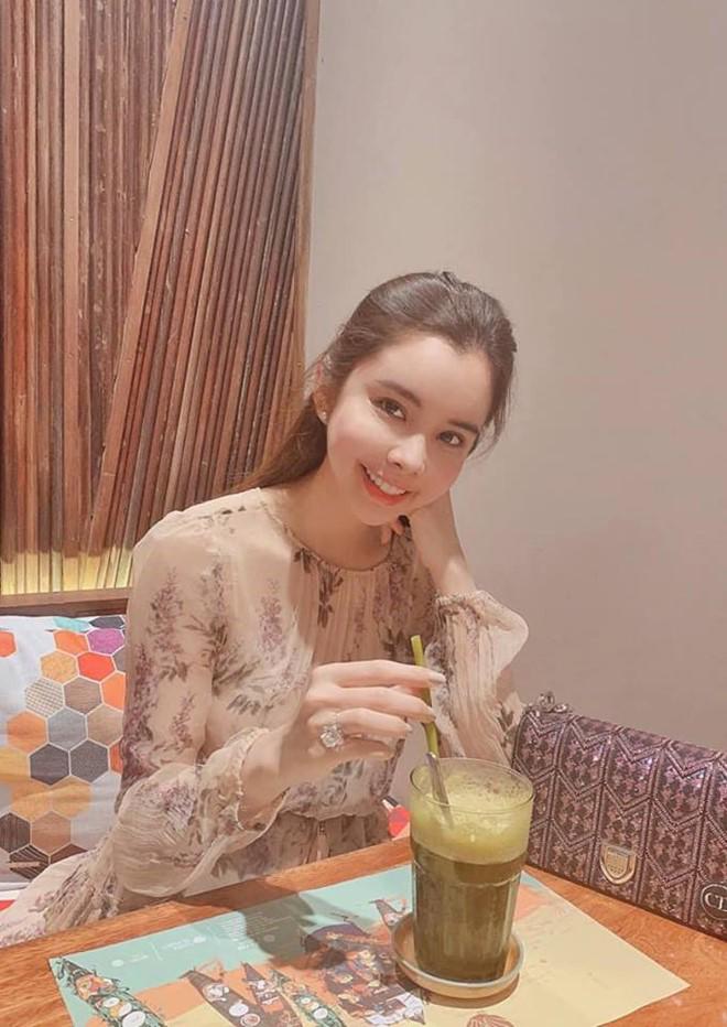 Loạt người đẹp showbiz Việt làm gì trong kỳ nghỉ lễ 30/4 và 1/5? - 6