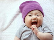 Làm mẹ - 3 tình huống trẻ sơ sinh bật cười cho thấy bé có IQ cực cao, thông minh hơn người