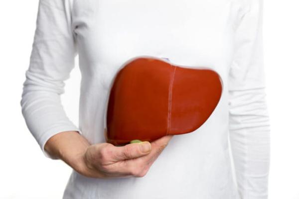 Cô gái đột nhiên nhiễm virus viêm gan B vì đi làm đẹp theo cách nhiều chị em vẫn làm - 2