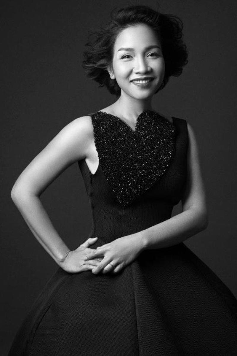Thành công trong sự nghiệp, có một cuộc sống gia đình hạnh phúc, êm ấm, Mỹ Linh là một trong những người phụ nữ được ngưỡng mộ nhất của làng giải trí Việt.
