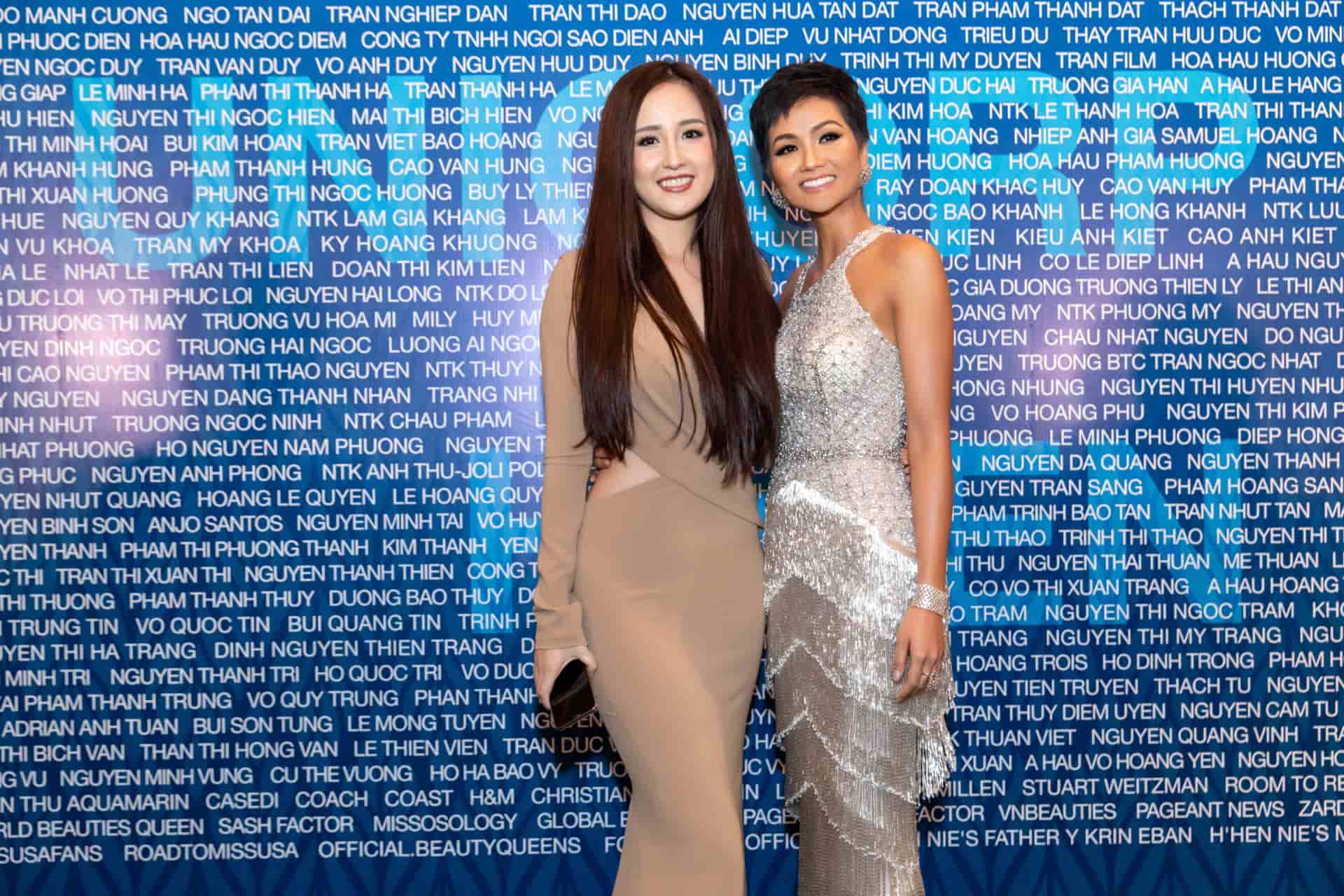 Chẳng phải đổi kiểu tóc xoành xoạch, Hamp;#39;Hen Niê amp;#34;đánh bạiamp;#34; mọi mỹ nhân trong cùng khung hình nhờ... - 3