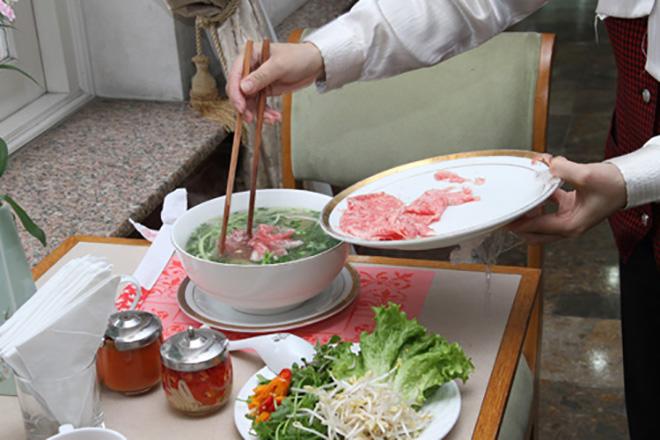 Những bát phở giá khủng nhất VN: 920 nghìn chưa xếp hạng 1, bát cuối cùng mới gây bất ngờ – Tin tức