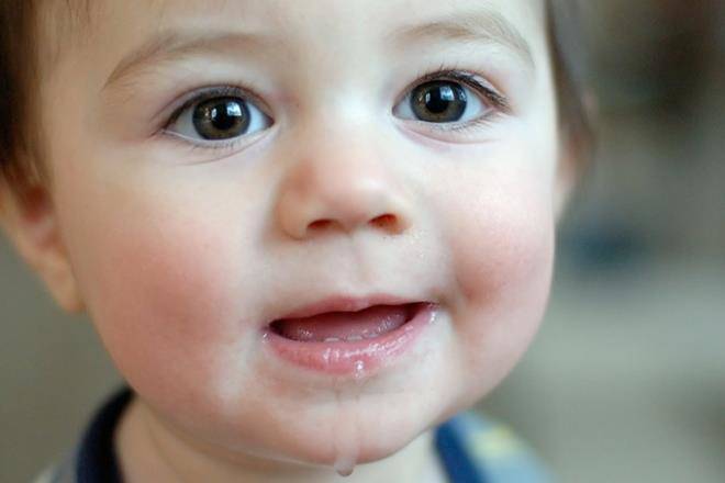 Trẻ mọc răng hàm: Thứ tự mọc răng và cách chăm sóc - 2