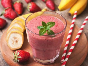 5 cách làm sinh tố dâu giải nhiệt mùa hè