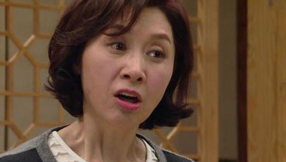 co lam them de kiem hop sua cho con, toi ua nuoc mat truoc mam com nha chong de phan - 1