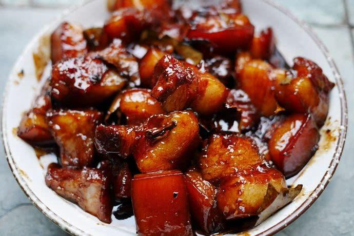 Kho thịt xong, tắt bếp nhưng đừng cho thịt ra ngay, làm thêm bước này đảm bảo ngon không ngấy - 4