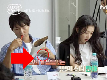 Sốt video Song Joong Ki gặp mặt tiểu tam, trên tay vẫn đeo nhẫn cưới