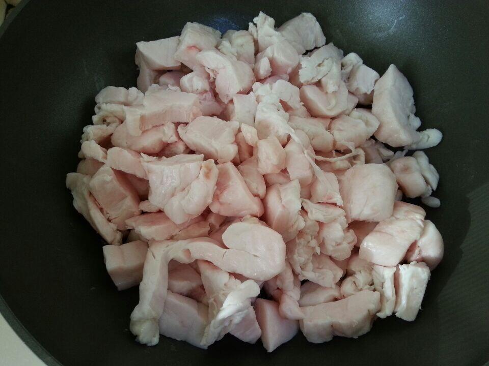 Chỉ cần thêm 3 thứ này, rán mỡ lợn đảm bảo trắng thơm, chẳng sợ hôi - 1