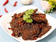 Cách làm thịt bò khô cay, giòn dai, mọi nhà đều thích