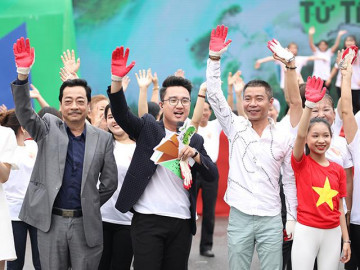 Diễn viên Công Lý, NSND Hoàng Dũng chia sẻ quan điểm cá nhân về bảo vệ môi trường