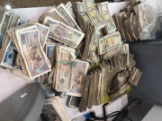 Tin tức - Đằng sau hình ảnh vợ chồng 78 tuổi chở bao tải tiền lẻ đi gửi tiết kiệm