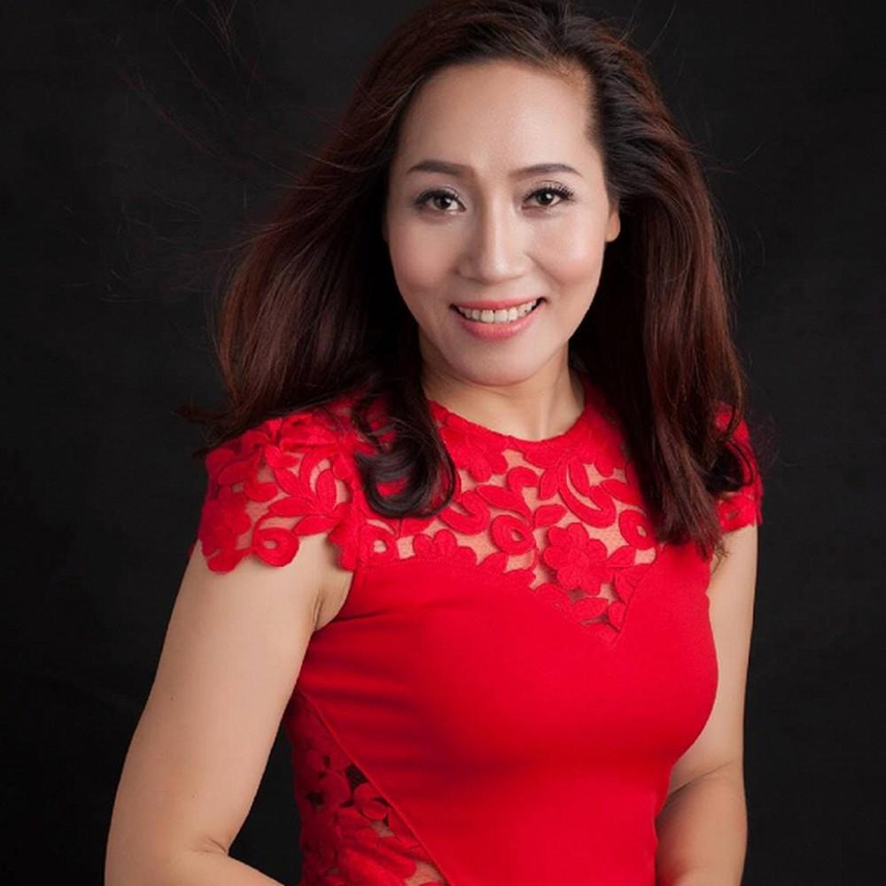 Lên xe hoa lần 2, DV hài Thu Huyền quyết sinh con ở tuổi 42 sau 17 năm nghỉ đẻ - 1