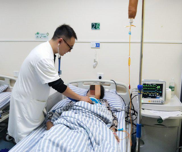 10 nam an thuc an de qua dem, nguoi phu nu sung so khi nhan thong bao tu bac si - 1
