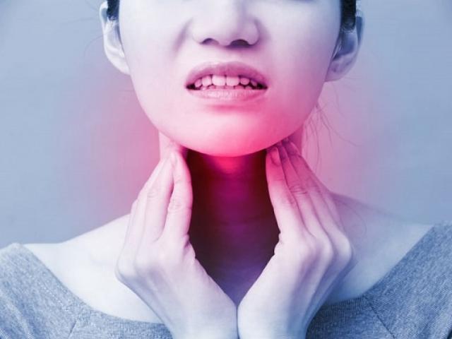 Thiếu niên 16 tuổi bị ung thư vòm họng, dấu hiệu chỉ là cơn ngạt mũi rất dễ nhầm lẫn