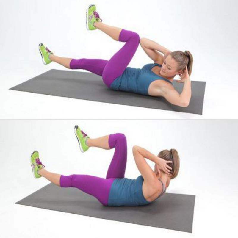 Hãy tập động tác nằm ngửa ra sàn, lần lượt đá từng chân lên. Sau đó co gối, 2 chân úp lại với nhau rồi ép sát vào bụng. Bài tập mông này bắt buộc cơ bụng phải vận động và giúp cho vòng 3 của bạn nở nang hơn. 
