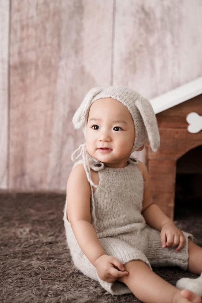 Sao Việt 24h: Vừa cười vừa xót xa cảnh Trấn Thành, Lan Ngọc bị chụp lén lúc ngủ vạ vật - 11