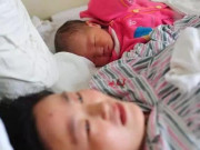 Bà bầu - Tháng nào kinh nguyệt cũng đều đặn, mẹ trẻ sốc nặng khi đi vệ sinh "ra" cả... con