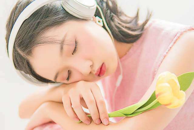 Hai mỹ nhân nhí hot nhất màn ảnh vì quá đẹp, bé đầu tiên giống Phạm Hương đến ngỡ ngàng - 8