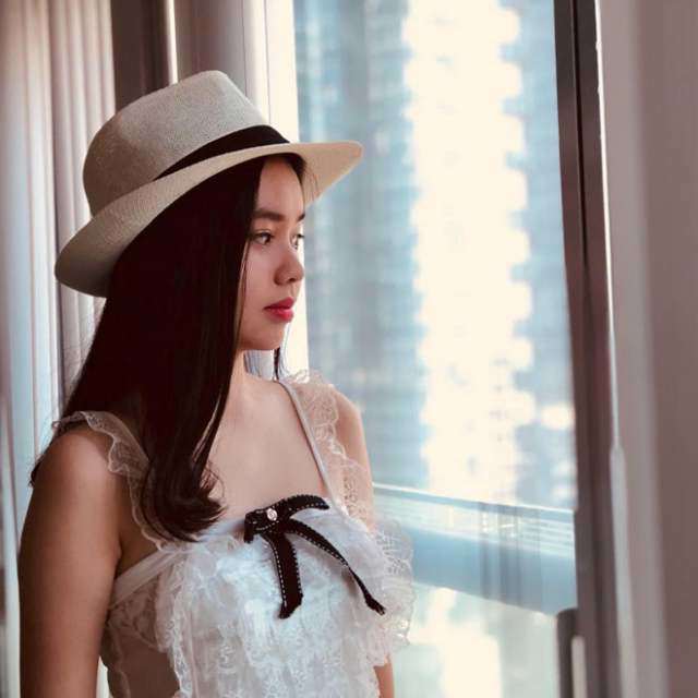 Hai mỹ nhân nhí hot nhất màn ảnh vì quá đẹp, bé đầu tiên giống Phạm Hương đến ngỡ ngàng - 6