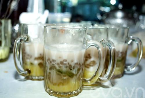 Chè Thái Lan ngọt mát trên phố Kim Mã - 1