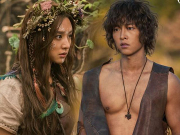 Quên ngay scandal Song Joong Ki ngoại tình đi, hãy nhìn anh lấy lòng tình trẻ ngọt thế nào