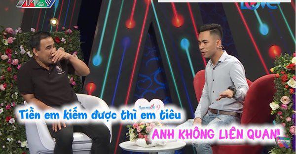 "ran ran" ban muon hen ho: doi chia tien 3 bat pho, chang va nang cai nhau suot 20 phut - 4